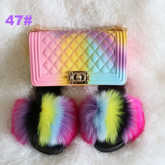 Purse and Fur Slides Set - Picture 10 of 12